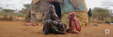 Two displaced women and a child in Somali rural area/Aljazeera.