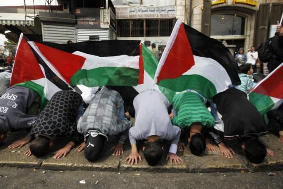 Palestinians commemorate Land Day/ Aljazeera.