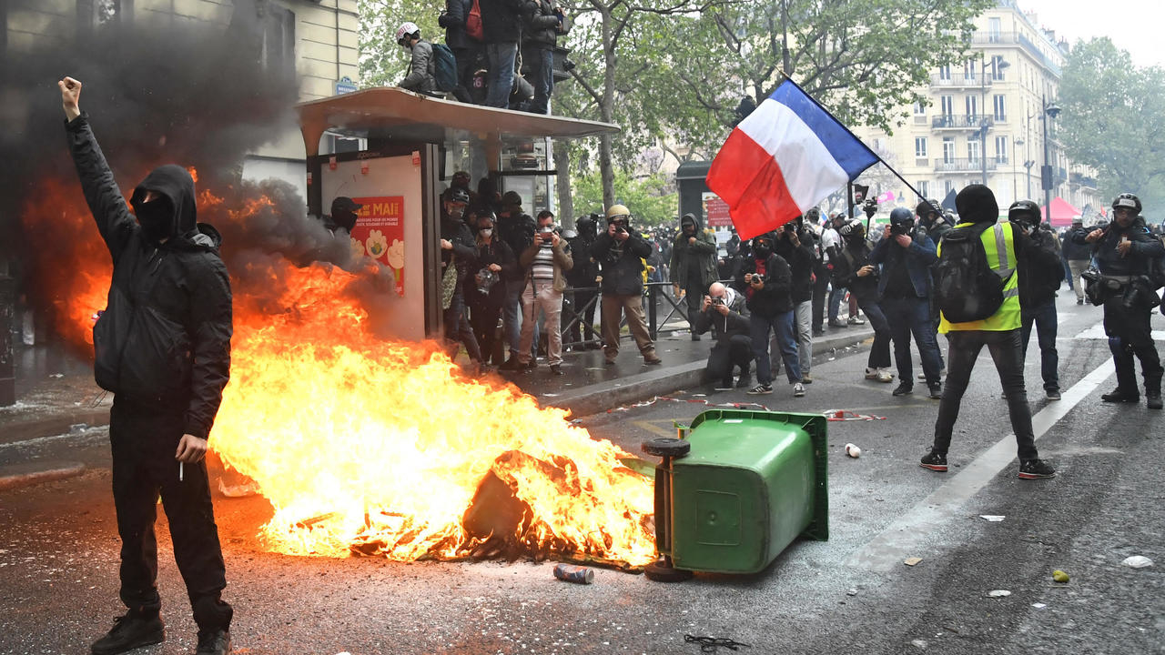 Demonstrators in France took to the streets/Aljazeera.