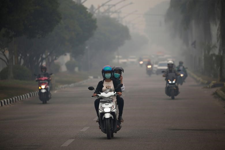 Dangerous air pollution in Indonesia/Reuters.