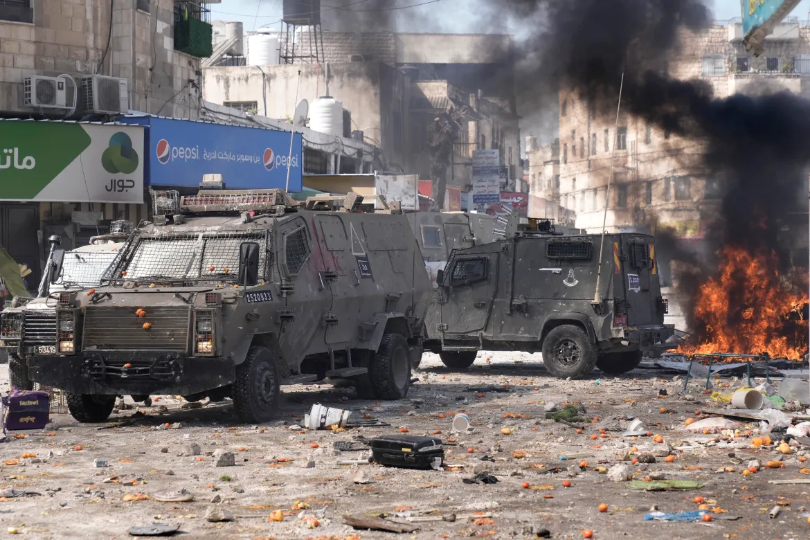 The Israeli military closed all roads in and out of Jericho/Aljazeera.