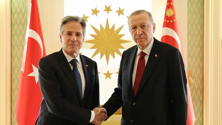 In his meeting with Turkey’s President Recep Tayyip Erdogan, Blinken “emphasised the need to prevent the conflict from spreading, secure the release of hostages, expand humanitarian assistance and reduce civilian casualties”, Aljazeera.