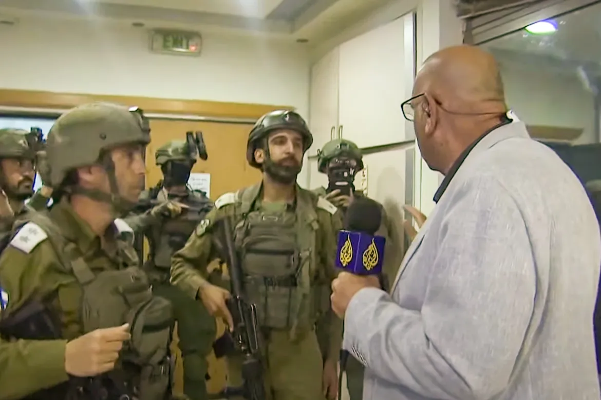 Israeli soldiers raid, order closure of Al Jazeera office in Ramallah [Screengrab/Al Jazeera]