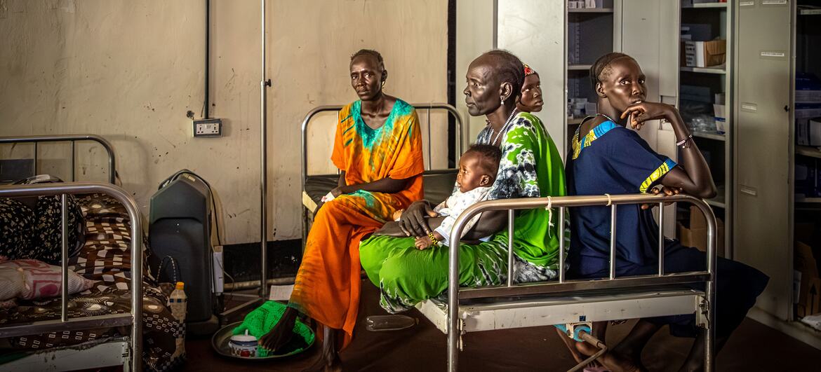 © UNOCHA/Adedeji Ademigbuji Women receive care at Akobo County Hospital in Jonglei State, South Sudan